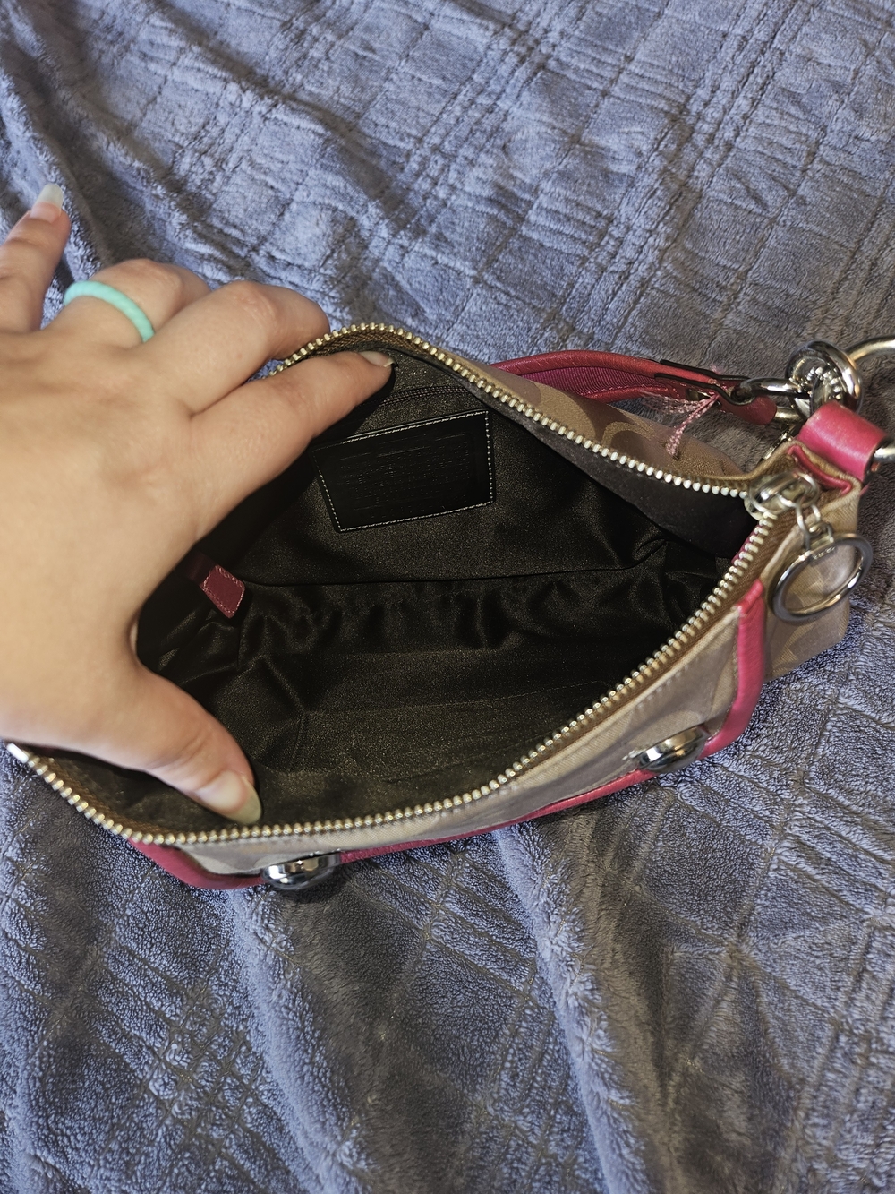 Coach Poppy Signature Sateen Groovy Hot Pink Trim Shoulder Bag Y2K - Picture 11 of 16